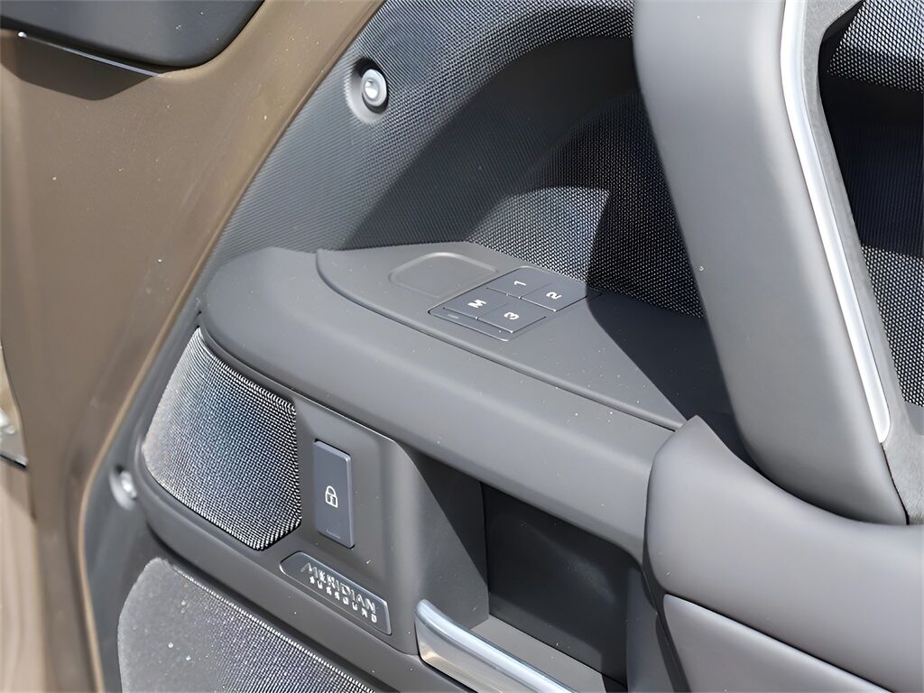 2025 Land Rover Defender 110 X-Dynamic SE San Clemente CA