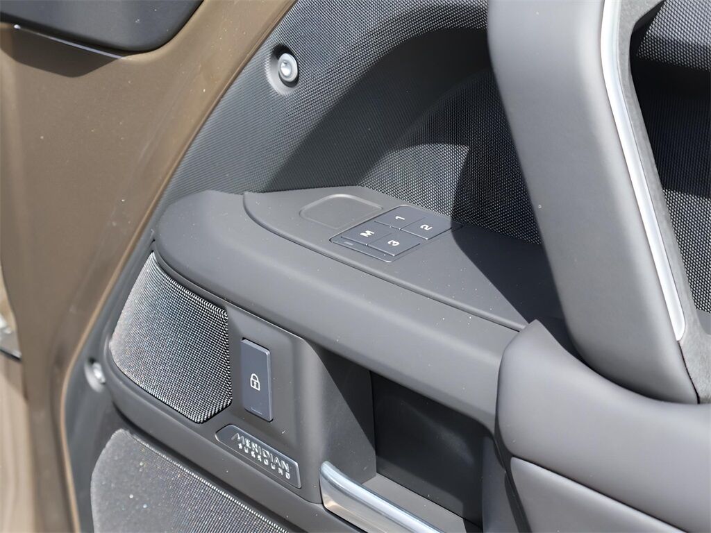 2025 Land Rover Defender 110 X-Dynamic SE San Clemente CA