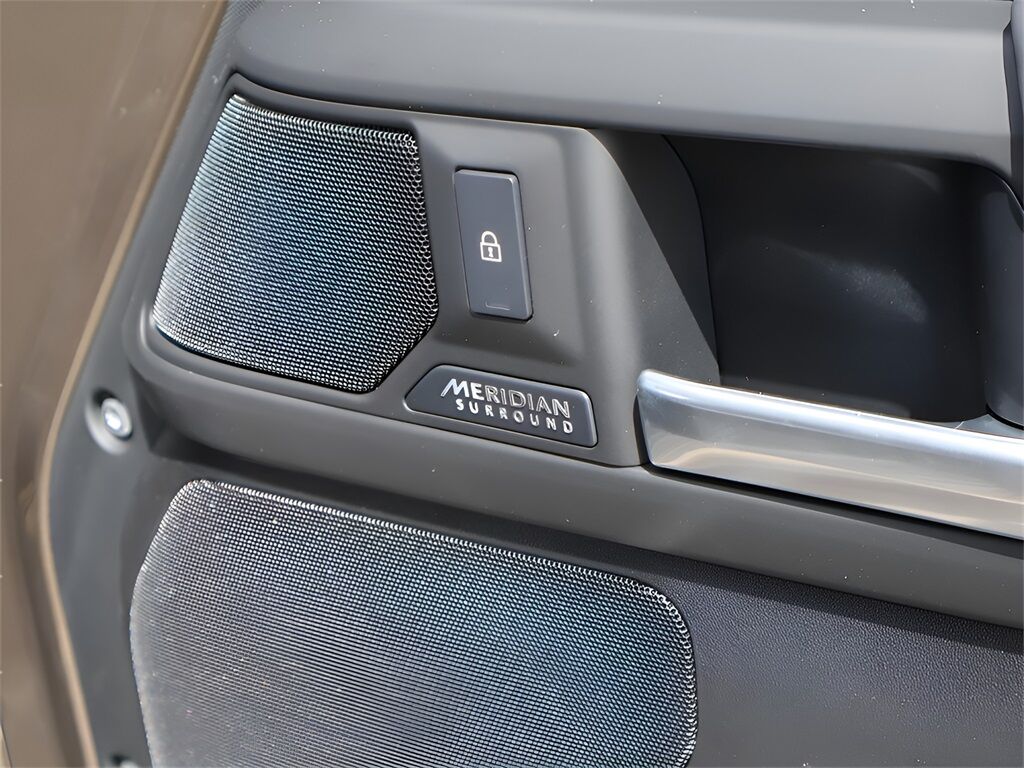 2025 Land Rover Defender 110 X-Dynamic SE San Clemente CA