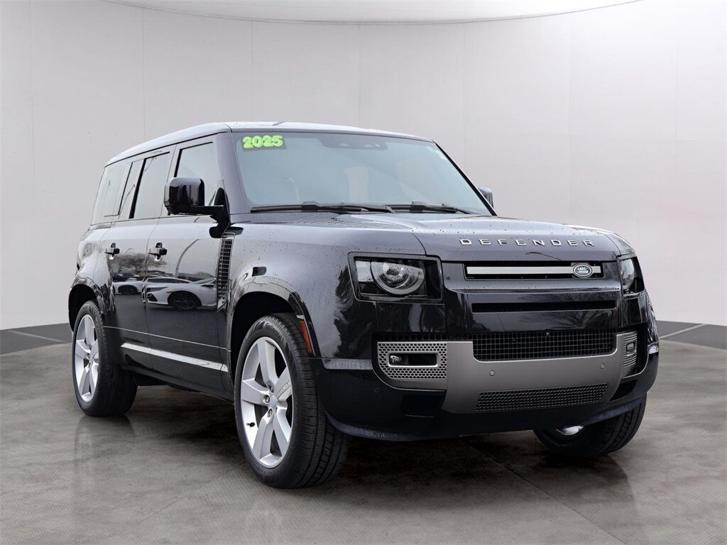 2025 Land Rover Defender 110 X-Dynamic SE