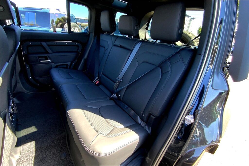 2025 Land Rover Defender 110 X-Dynamic SE San Jose CA