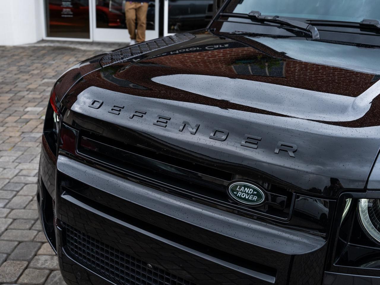 2025 Land Rover Defender 110 X X Lawrence KS