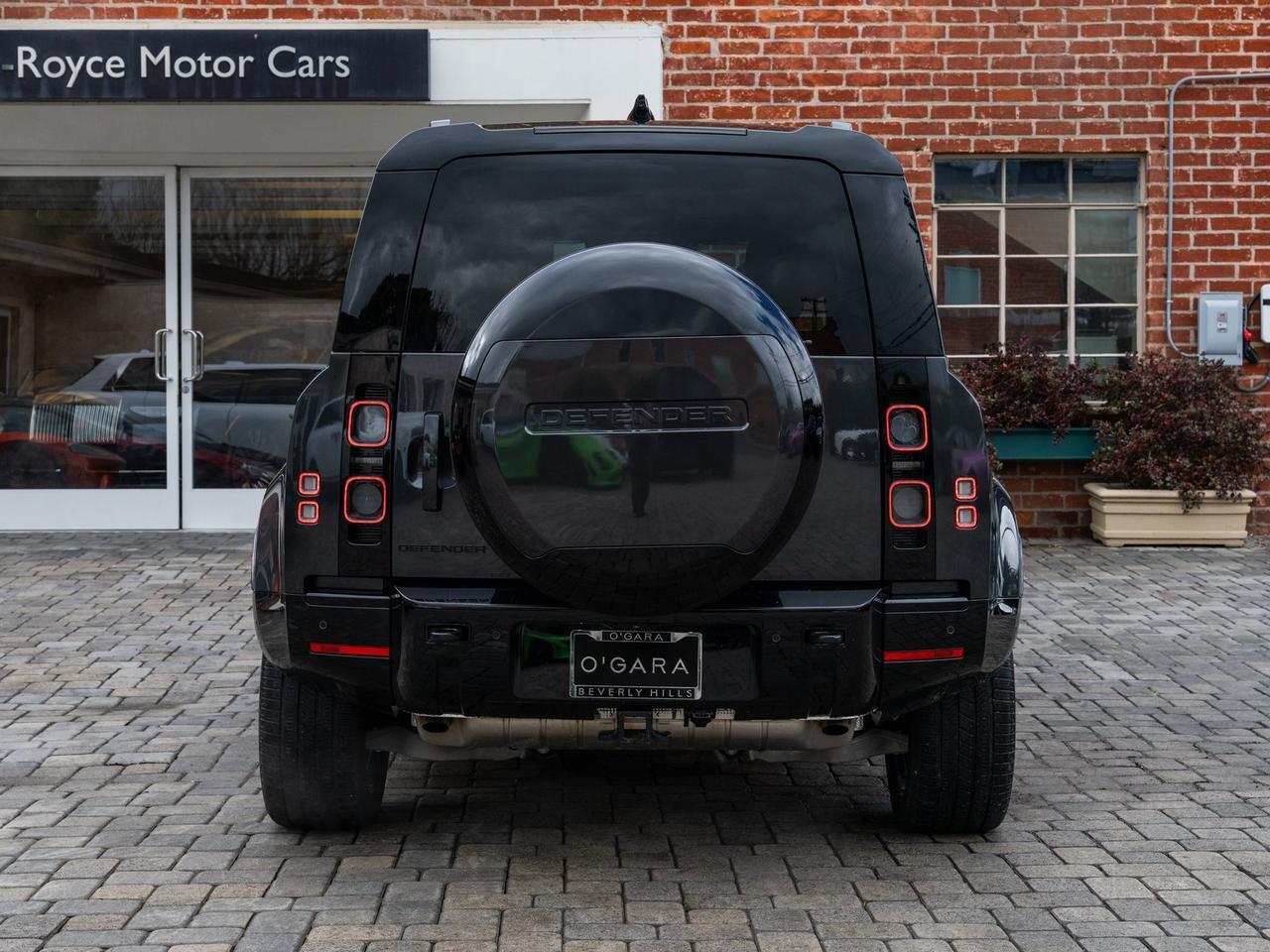 2025 Land Rover Defender 110 X X Lawrence KS