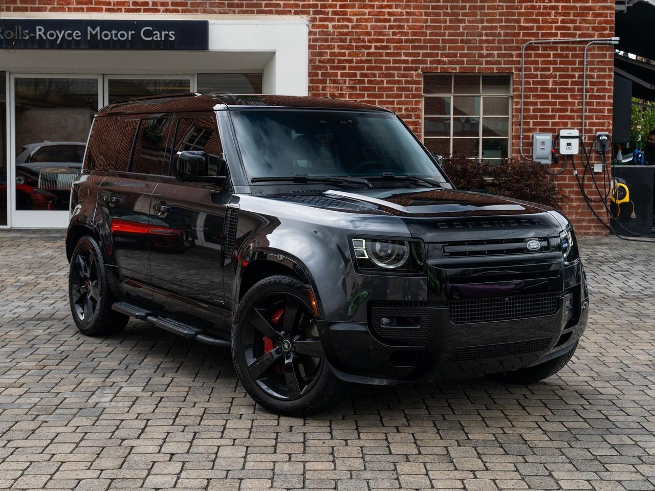 2025 Land Rover Defender 110 X X Lawrence KS