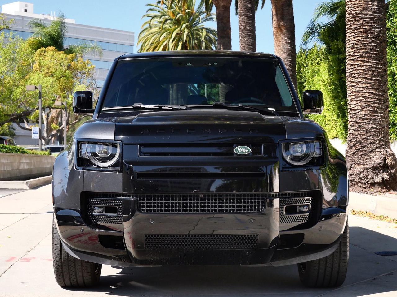 2025 Land Rover Defender 110 X X