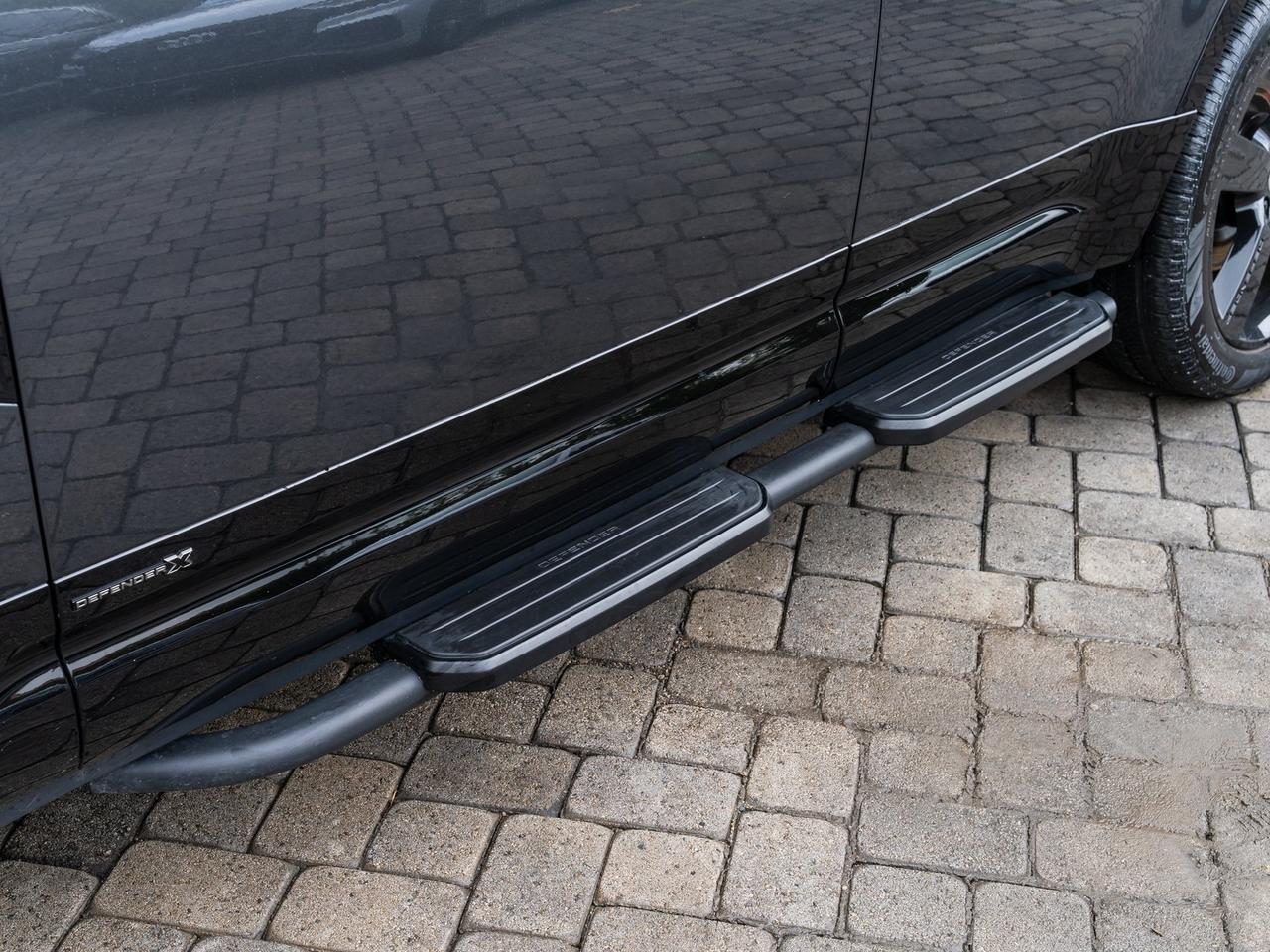 2025 Land Rover Defender 110 X X Lawrence KS