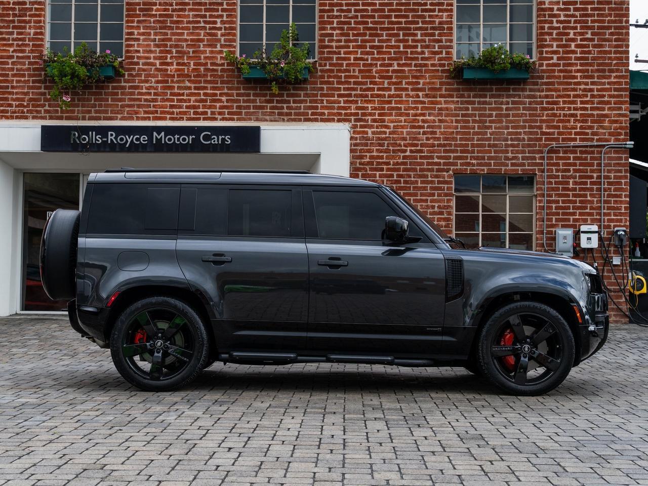 2025 Land Rover Defender 110 X X Lawrence KS