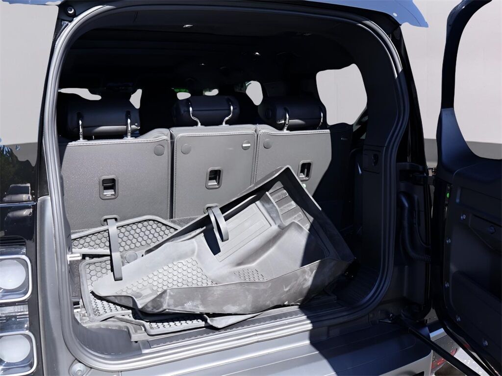 2025 Land Rover Defender 130 V8 San Clemente CA