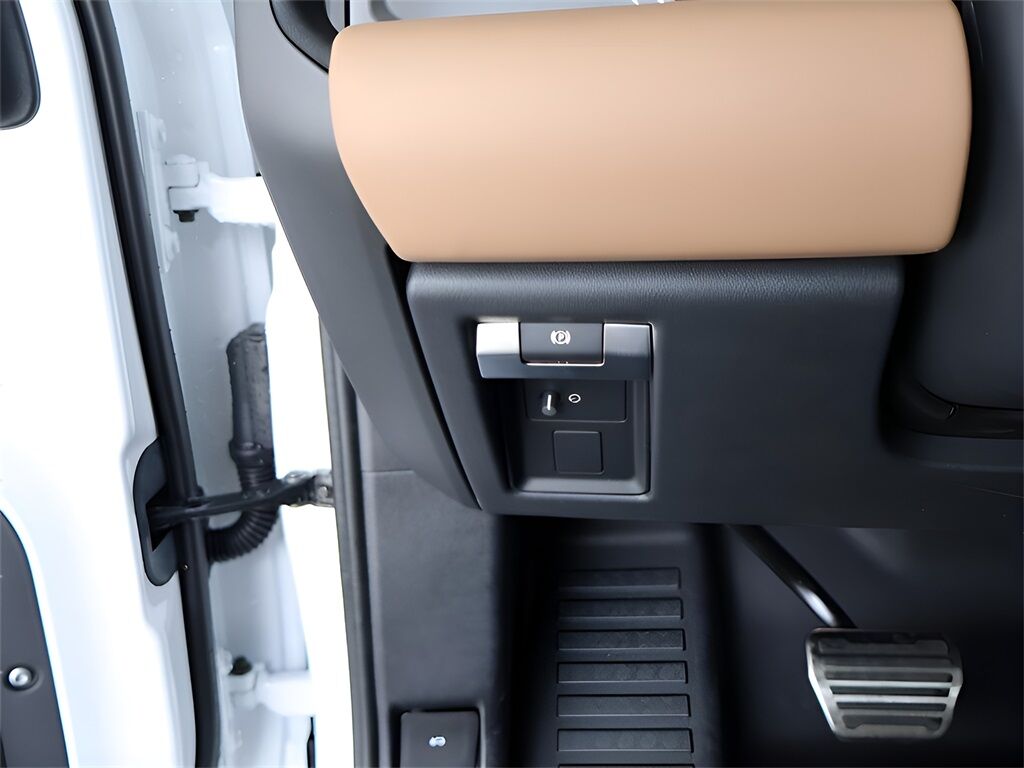 2025 Land Rover Defender 130 V8 San Clemente CA