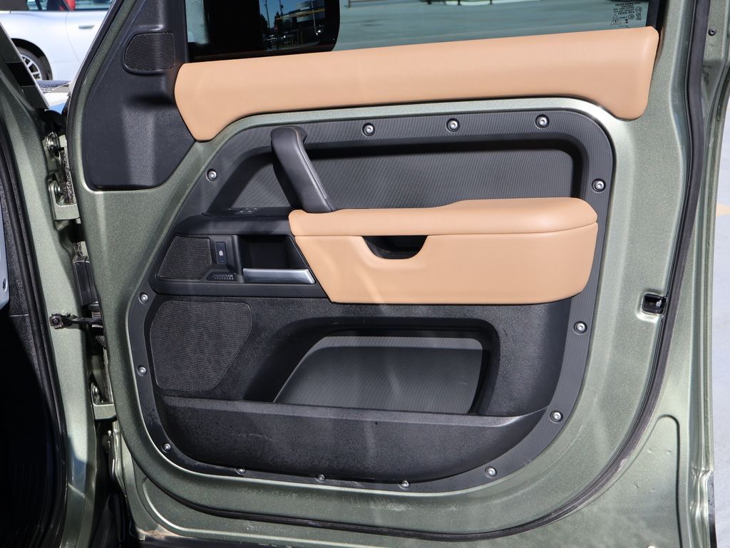 2025 Land Rover Defender 130 X-Dynamic SE San Clemente CA