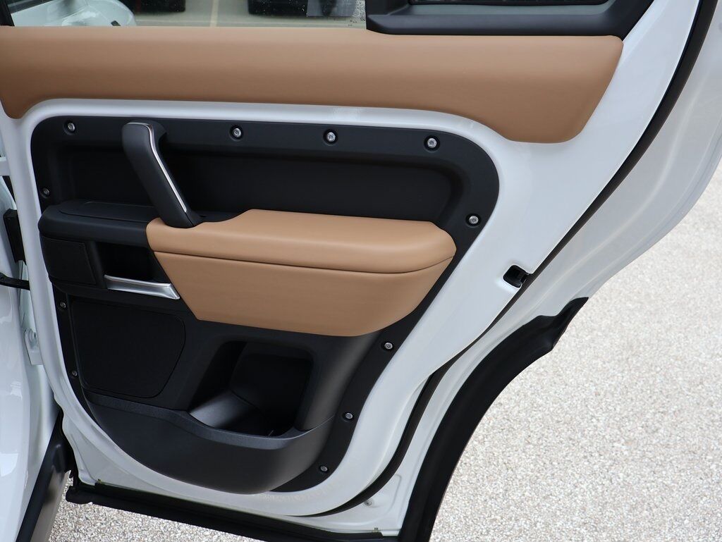 2025 Land Rover Defender 130 X-Dynamic SE San Clemente CA