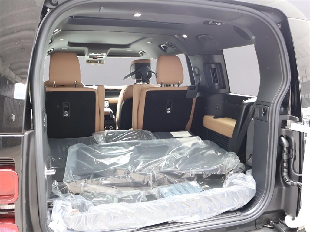 2025 Land Rover Defender 130 X-Dynamic SE San Clemente CA