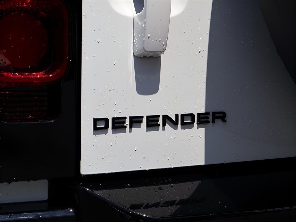 2025 Land Rover Defender 130 X-Dynamic SE San Clemente CA