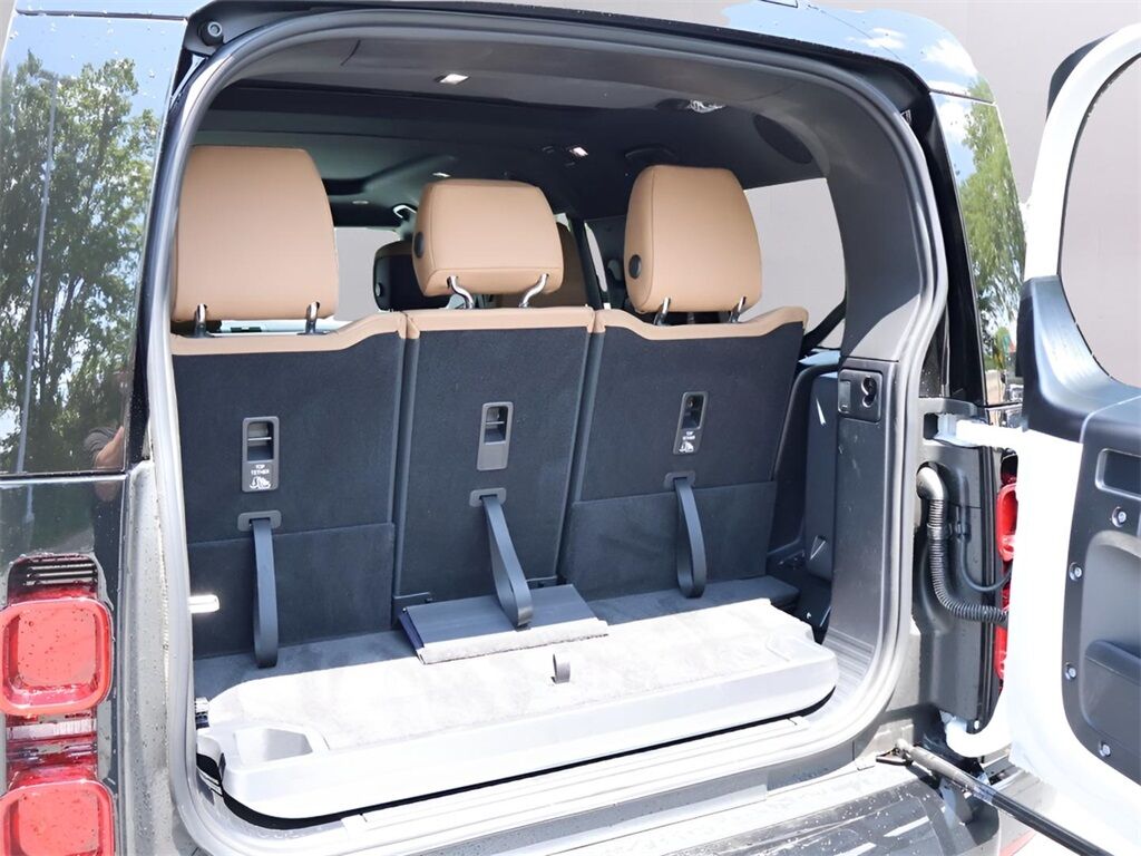 2025 Land Rover Defender 130 X-Dynamic SE San Clemente CA