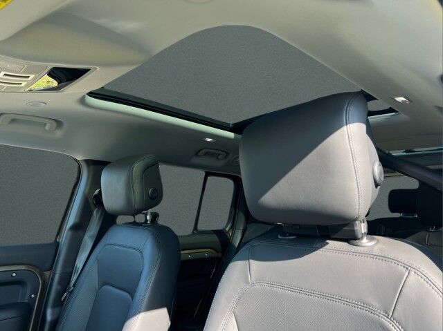 2025 Land Rover Defender 130 X-Dynamic SE San Juan TX 2025 Land Rover Defender 130 X-Dynamic SE San Juan TX