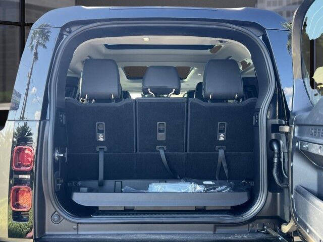 2025 Land Rover Defender 130 X-Dynamic SE San Juan TX 2025 Land Rover Defender 130 X-Dynamic SE San Juan TX