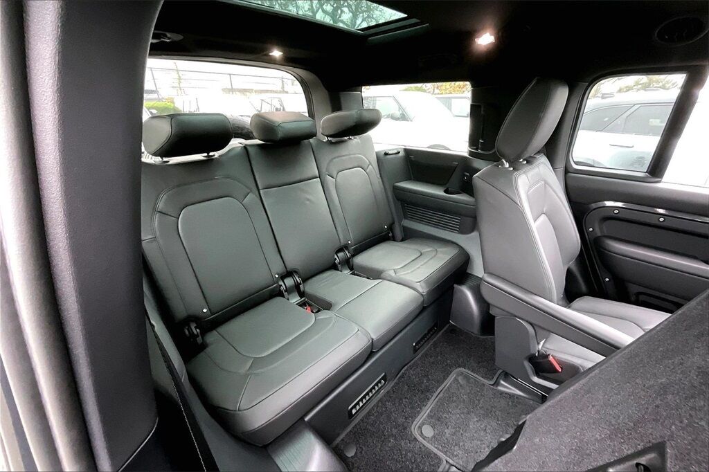 2025 Land Rover Defender 130 X-Dynamic SE San Jose CA