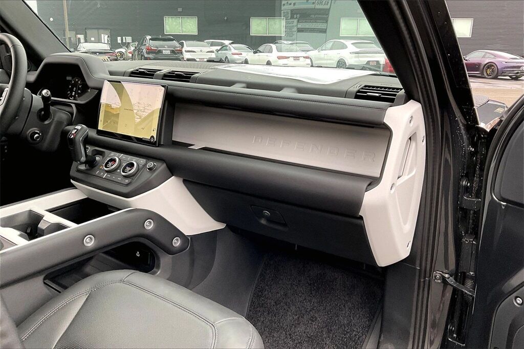 2025 Land Rover Defender 130 X-Dynamic SE San Jose CA