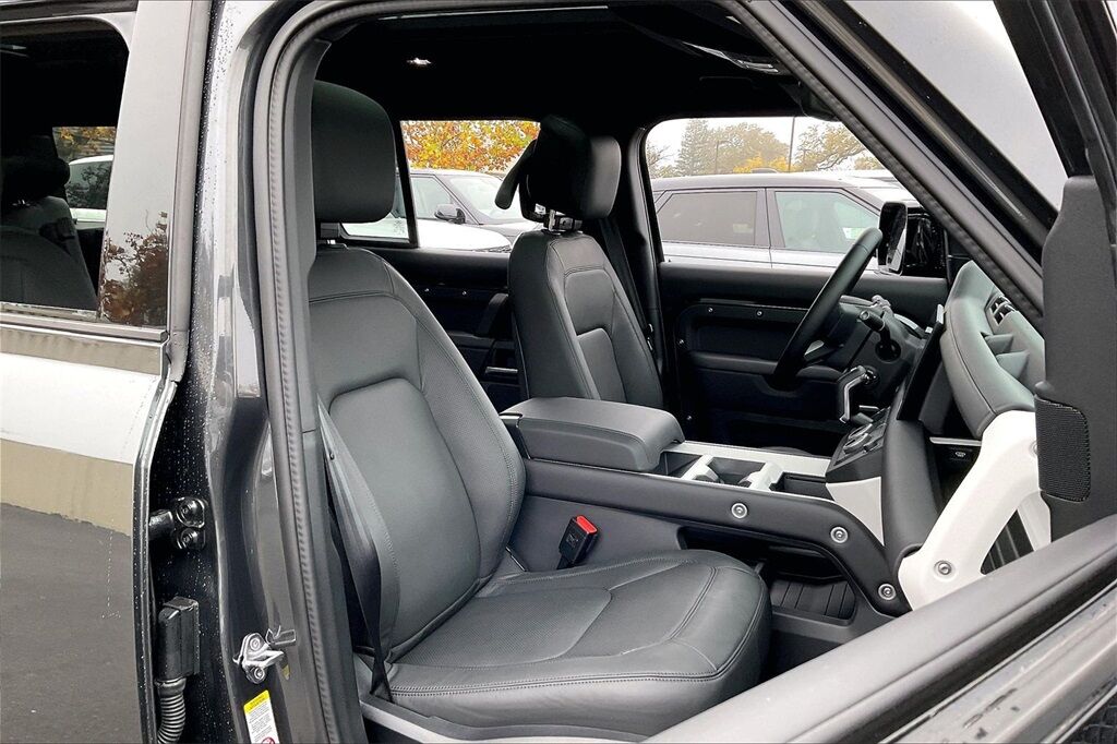 2025 Land Rover Defender 130 X-Dynamic SE San Jose CA