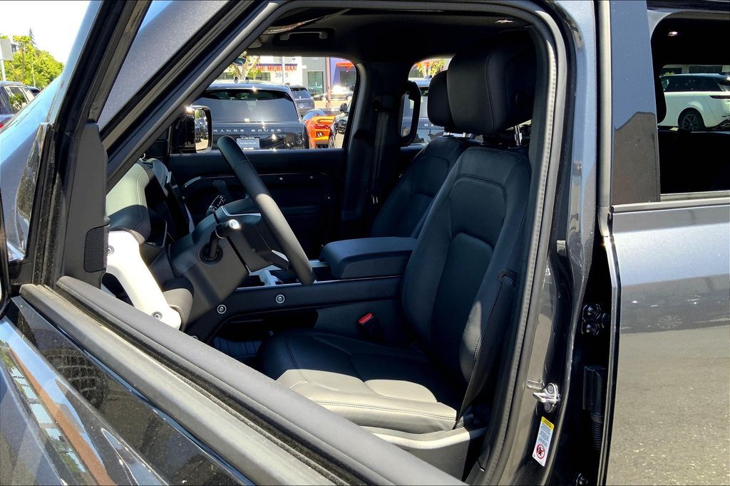 2025 Land Rover Defender 130 X-Dynamic SE San Jose CA