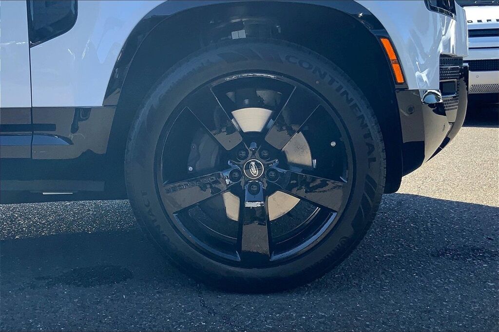 2025 Land Rover Defender 130 X-Dynamic SE San Jose CA