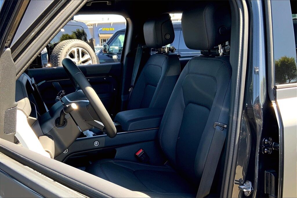 2025 Land Rover Defender 130 X-Dynamic SE San Jose CA