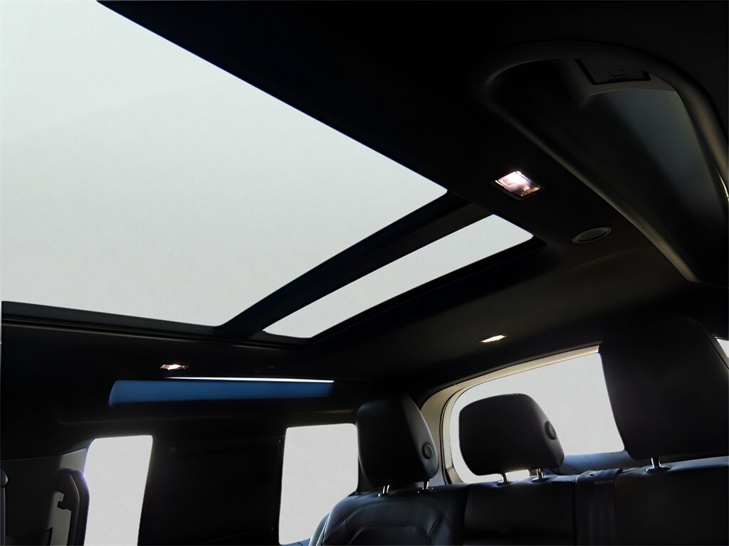 2025 Land Rover Defender 90 S San Clemente CA