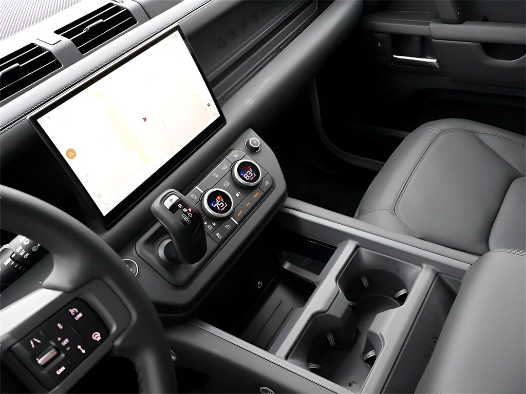 2025 Land Rover Defender 90 X-Dynamic SE San Clemente CA