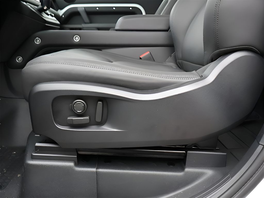 2025 Land Rover Defender 90 X-Dynamic SE San Clemente CA