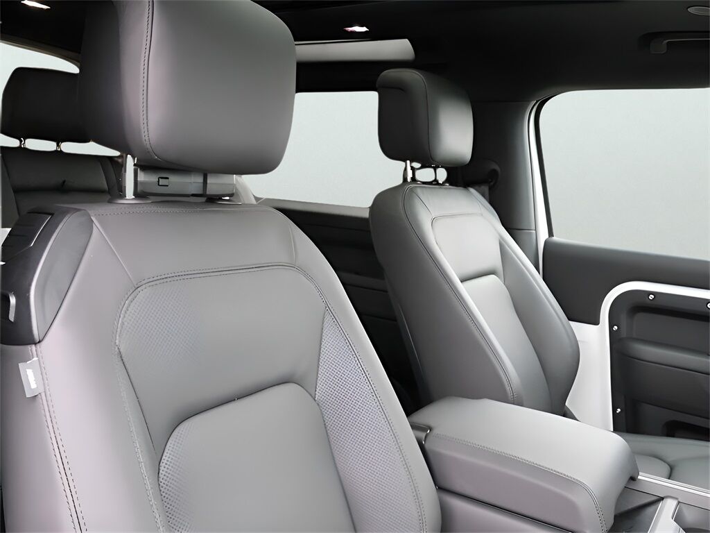 2025 Land Rover Defender 90 X-Dynamic SE San Clemente CA