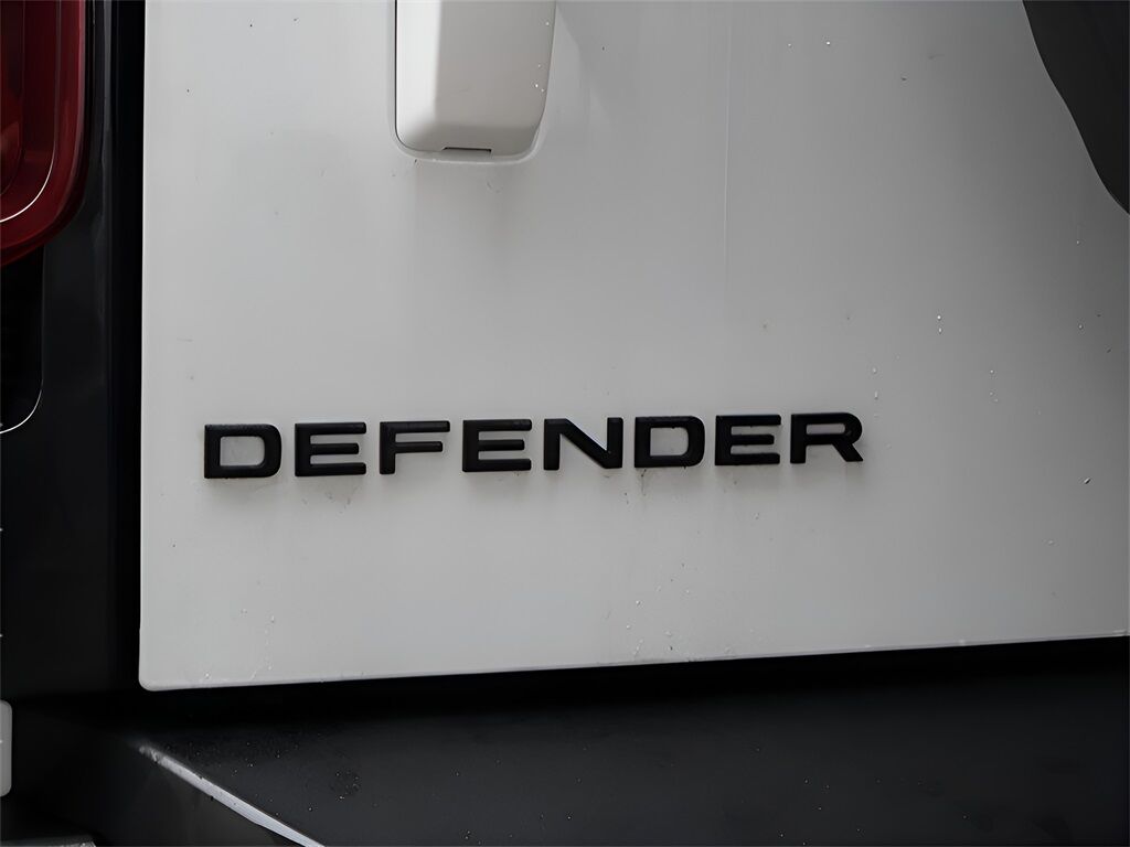2025 Land Rover Defender 90 X-Dynamic SE San Clemente CA