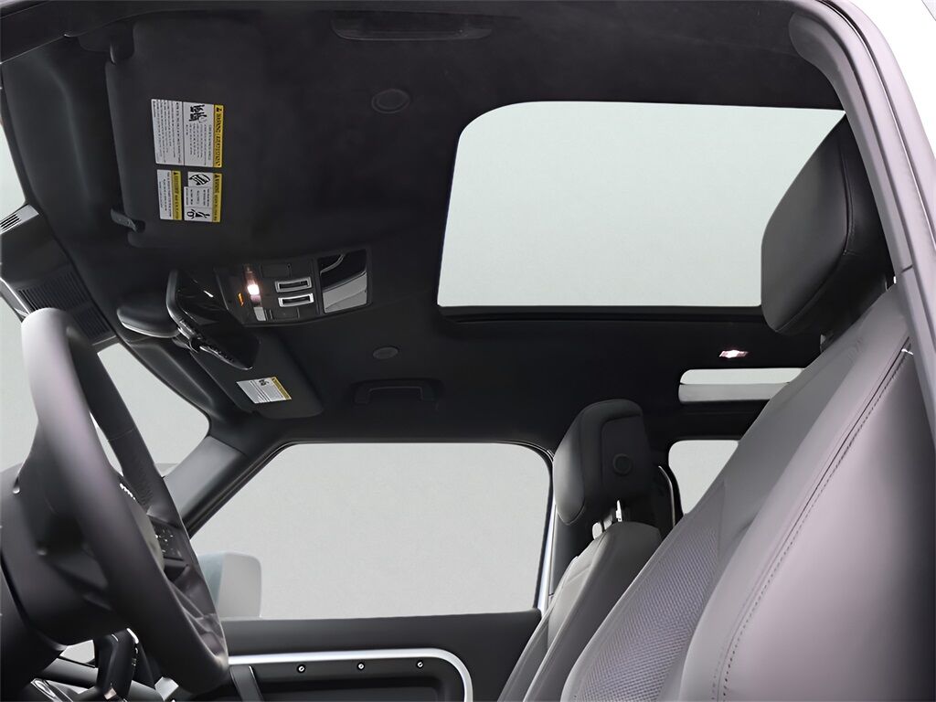 2025 Land Rover Defender 90 X-Dynamic SE San Clemente CA