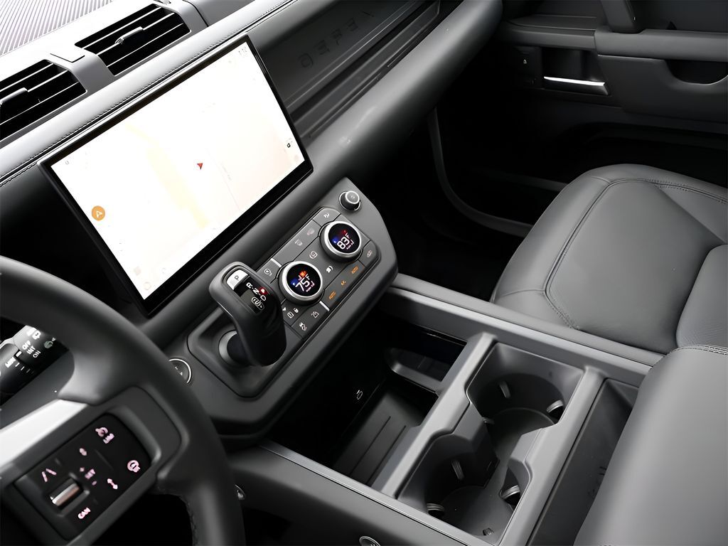 2025 Land Rover Defender 90 X-Dynamic SE San Clemente CA