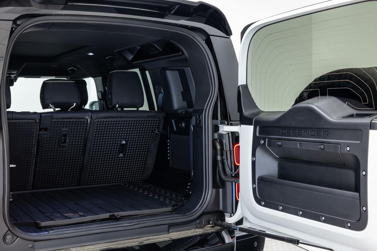 2025 Land Rover Defender P500 V8 X-Dynamic SE Danville VA 2025 Land Rover Defender P500 V8 X-Dynamic SE Danville VA