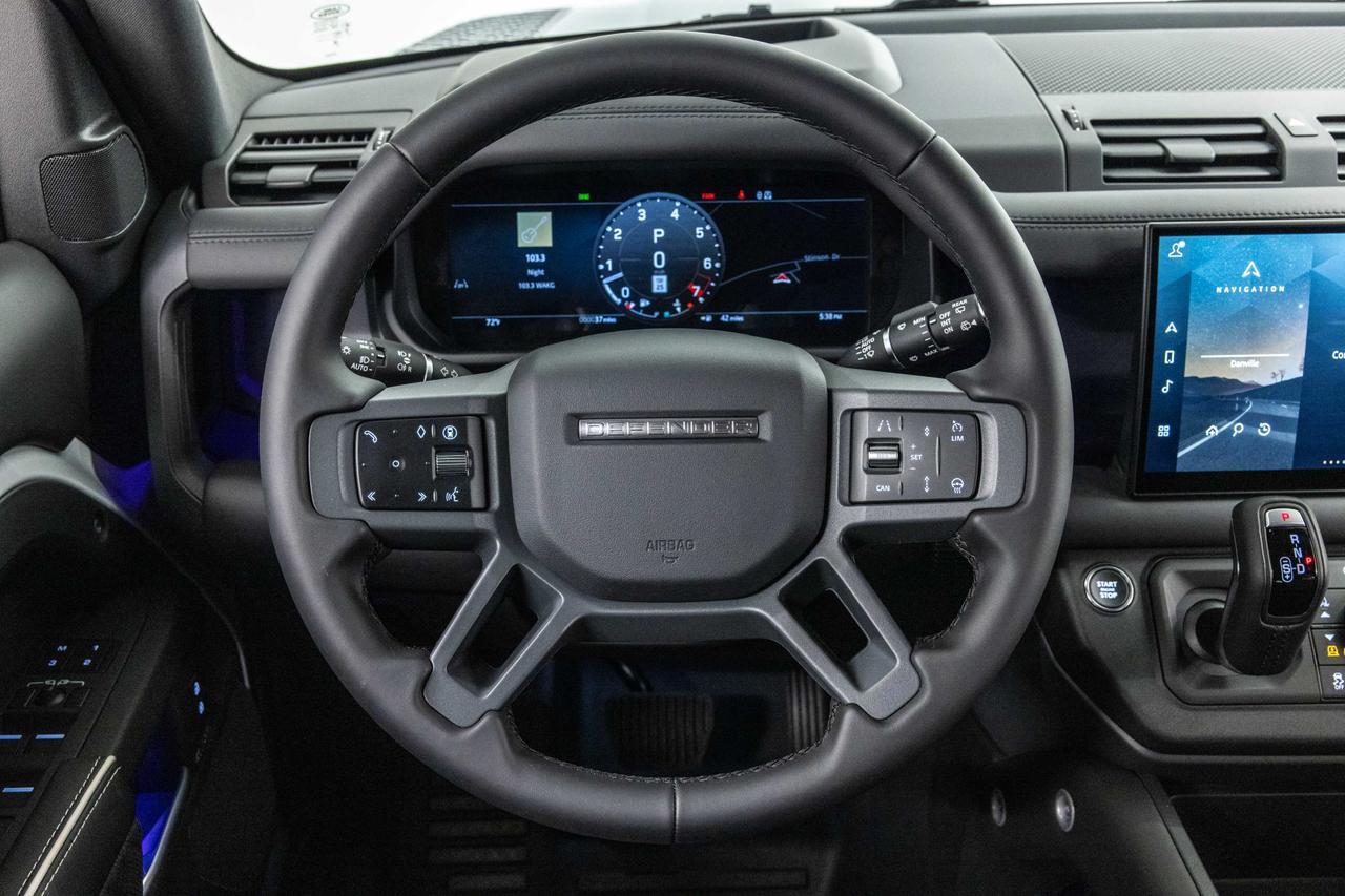 2025 Land Rover Defender P500 V8 X-Dynamic SE Danville VA 2025 Land Rover Defender P500 V8 X-Dynamic SE Danville VA