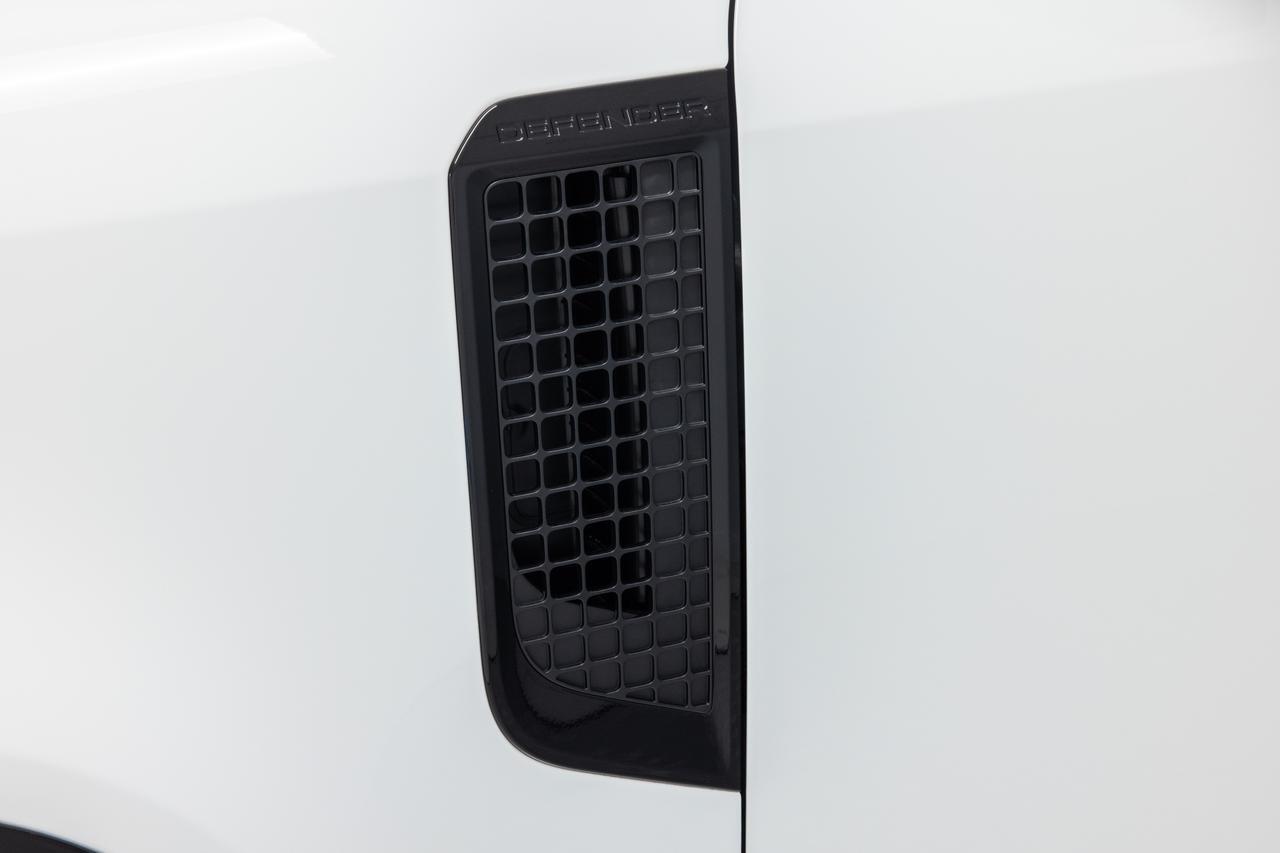 2025 Land Rover Defender P500 V8 X-Dynamic SE Danville VA 2025 Land Rover Defender P500 V8 X-Dynamic SE Danville VA