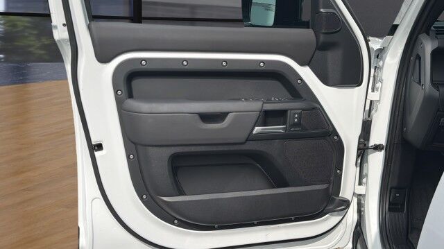 2025 Land Rover Defender S San Juan TX 2025 Land Rover Defender S San Juan TX