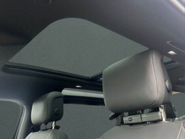 2025 Land Rover Defender X-Dynamic SE 90 2dr San Juan TX 2025 Land Rover Defender X-Dynamic SE 90 2dr San Juan TX