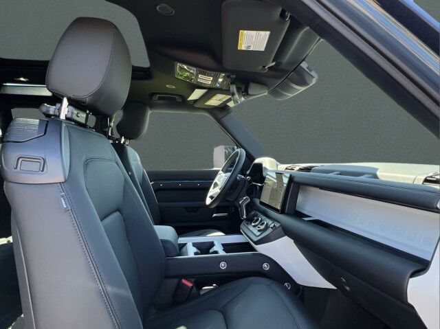 2025 Land Rover Defender X-Dynamic SE San Juan TX 2025 Land Rover Defender X-Dynamic SE San Juan TX