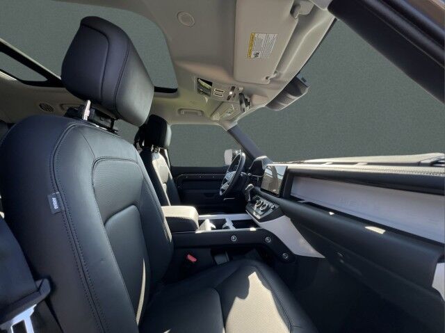 2025 Land Rover Defender X-Dynamic SE San Juan TX 2025 Land Rover Defender X-Dynamic SE San Juan TX