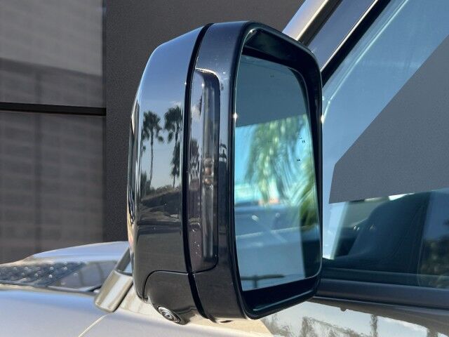 2025 Land Rover Defender X-Dynamic SE San Juan TX 2025 Land Rover Defender X-Dynamic SE San Juan TX