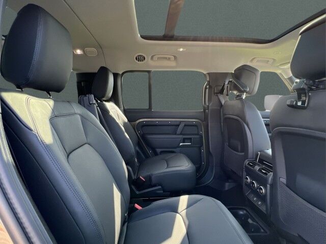 2025 Land Rover Defender X-Dynamic SE San Juan TX 2025 Land Rover Defender X-Dynamic SE San Juan TX