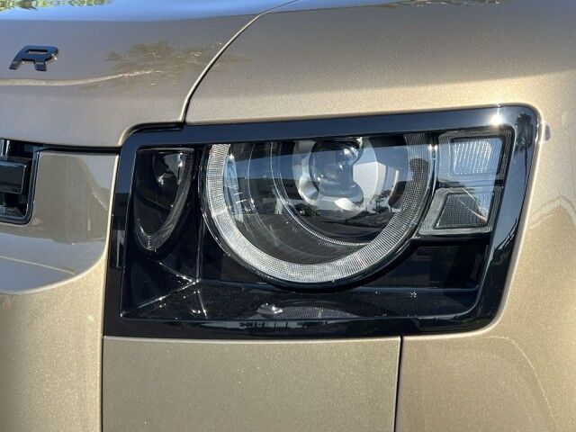 2025 Land Rover Defender X-Dynamic SE San Juan TX 2025 Land Rover Defender X-Dynamic SE San Juan TX