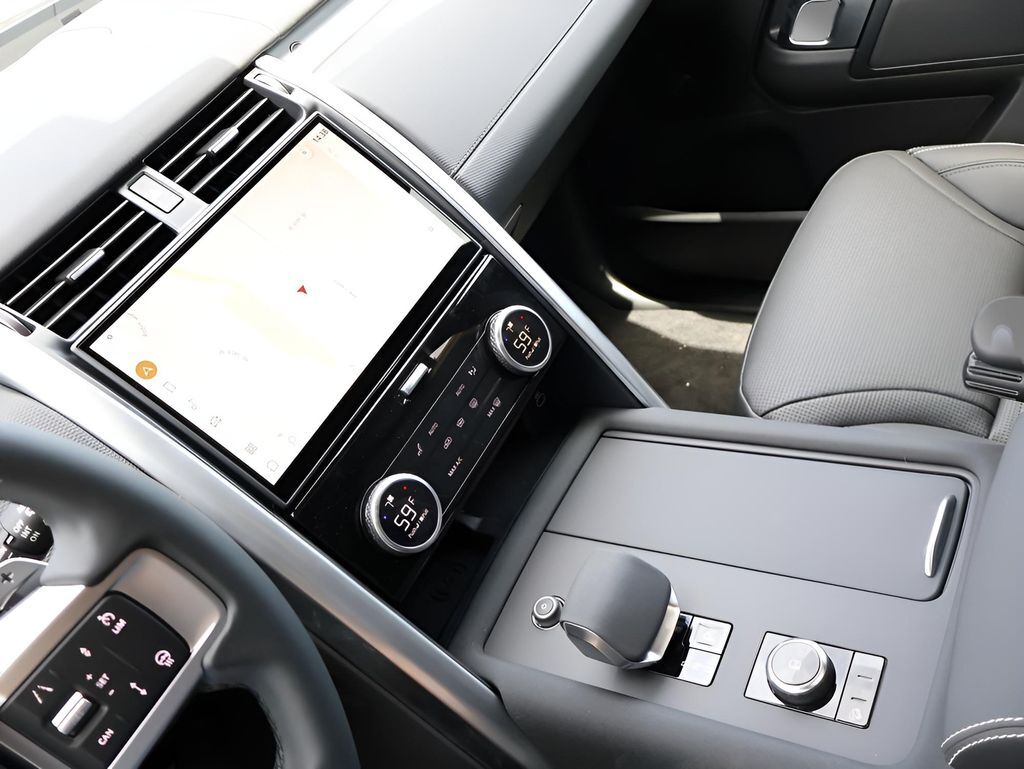 2025 Land Rover Discovery Dynamic SE San Clemente CA