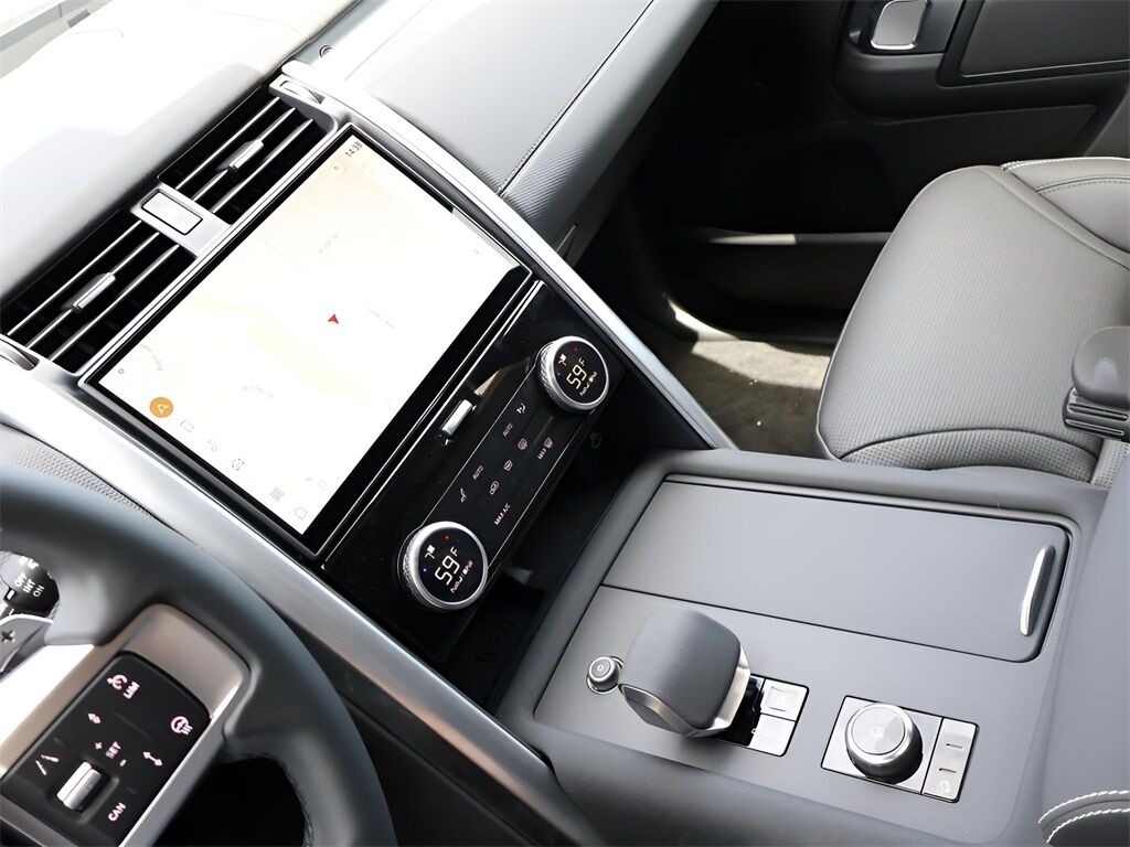 2025 Land Rover Discovery Dynamic SE San Clemente CA