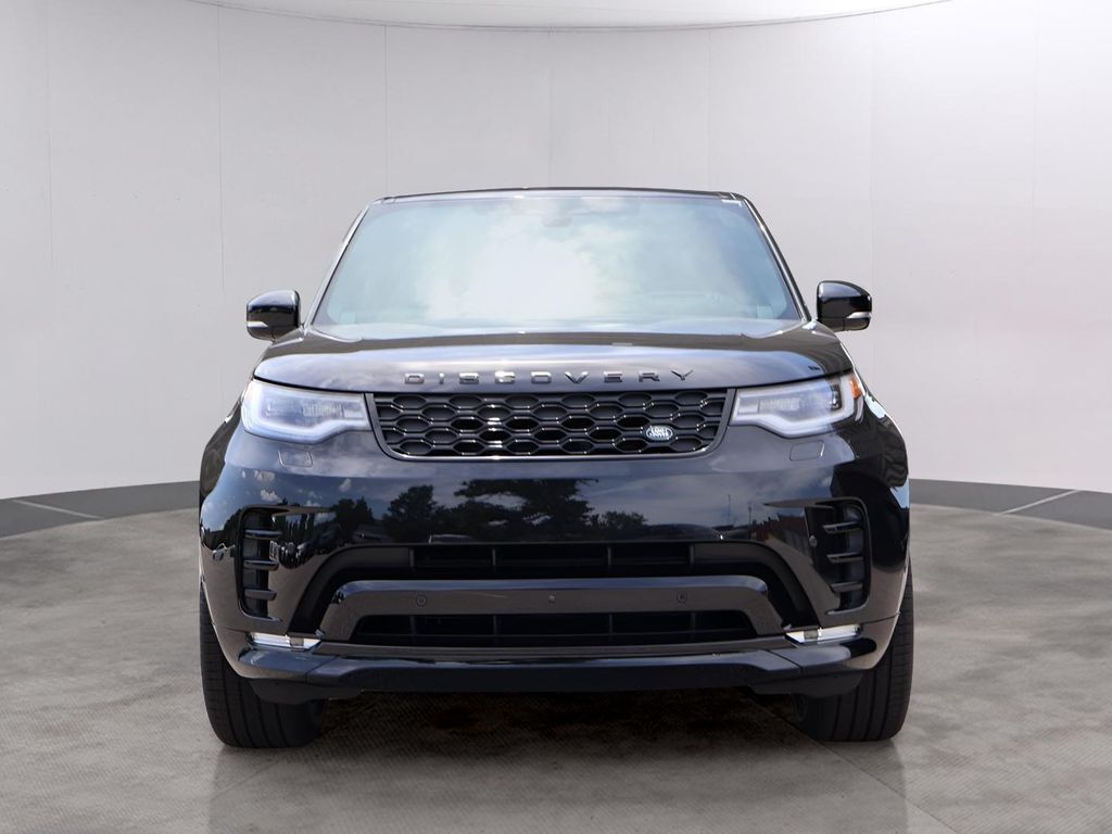 2025 Land Rover Discovery Dynamic SE
