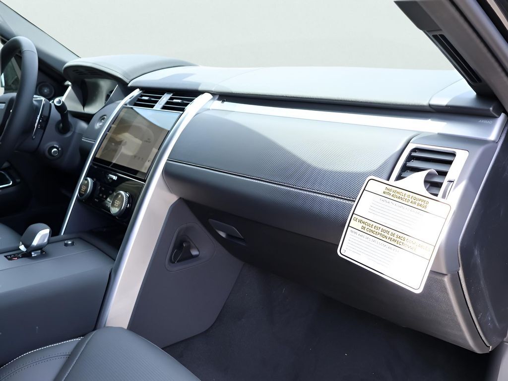 2025 Land Rover Discovery Dynamic SE San Clemente CA