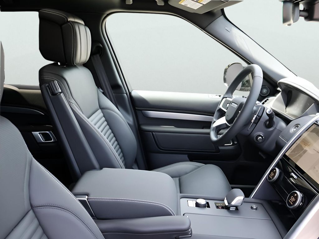 2025 Land Rover Discovery Dynamic SE San Clemente CA