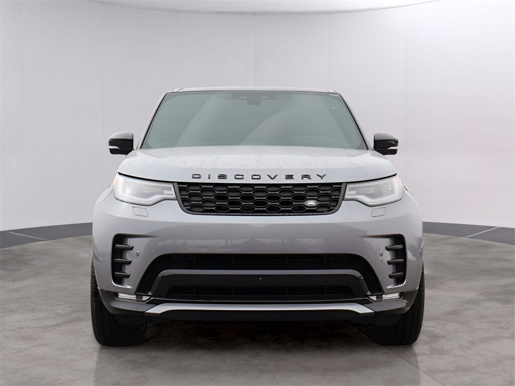 2025 Land Rover Discovery Dynamic SE