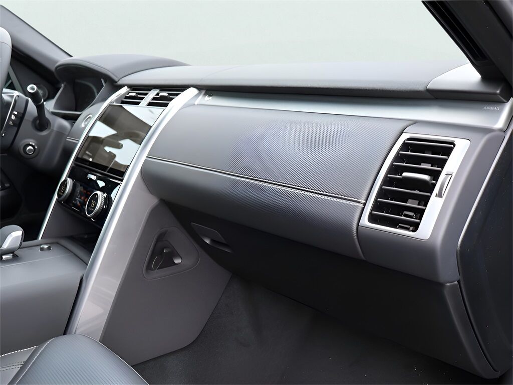 2025 Land Rover Discovery Dynamic SE San Clemente CA